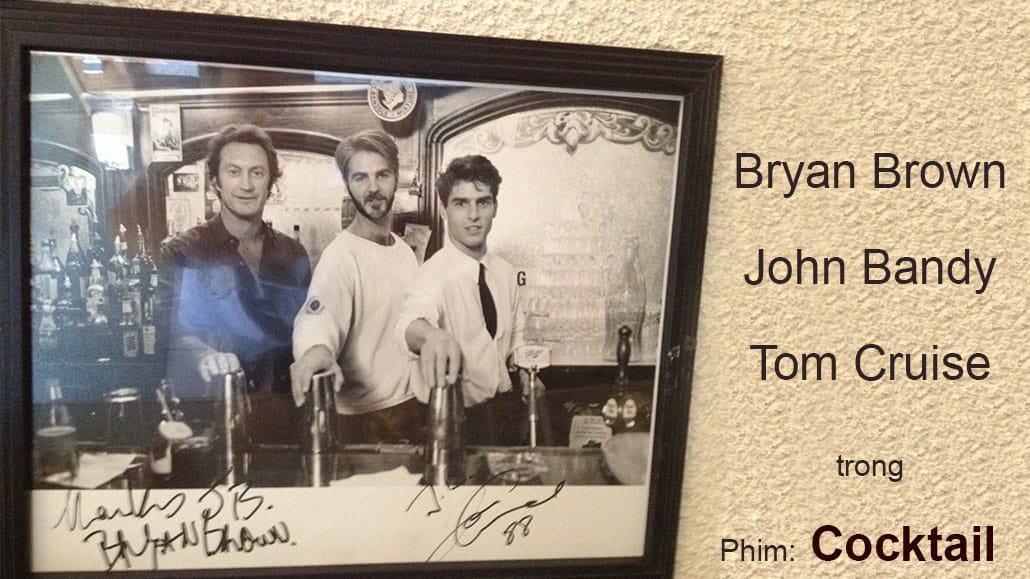 Từ trái qua phải: Bryan Brown , John Bandy, Tom Cruise