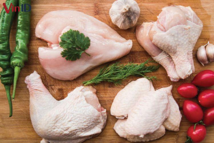 Thịt gà có nhiều hợp chất dinh dưỡng có ích cho sức khỏe