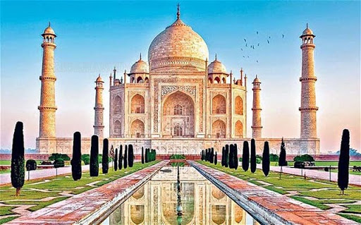 Đền Taj Mahal gắn liền với câu chuyện tình cảm động