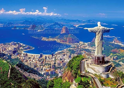 Tượng Chúa Cứu thế biểu tượng hòa bình của Brazil