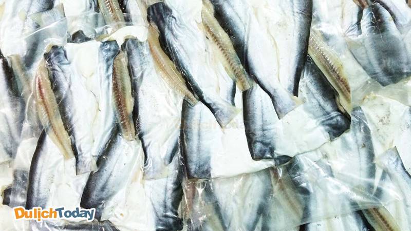 Cá dứa một nắng đặc sản vô cùng nổi tiếng tại thành phố Vũng Tàu