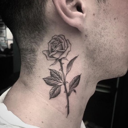 Mẫu hình xăm tattoo hoa hồng ở cổ cho nam