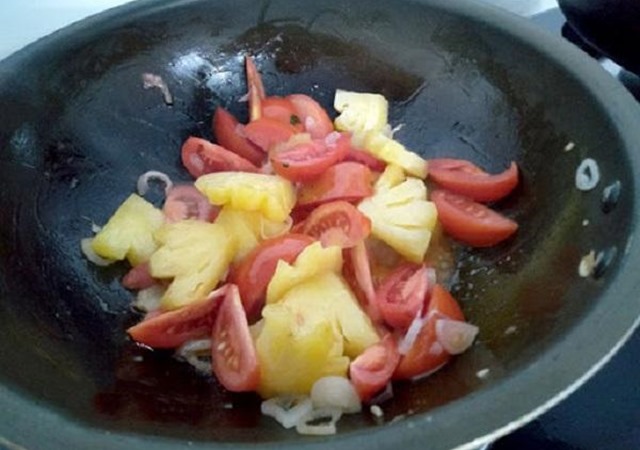Cách nấu bún Thái hải sản ngon chuẩn vị người Thái - 8