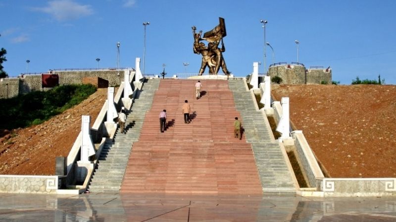 Tượng đài chiến thắng Điện Biên Phủ